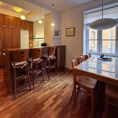 29 Old Town, 2 Bathrooms, Ac, Quiet アパート