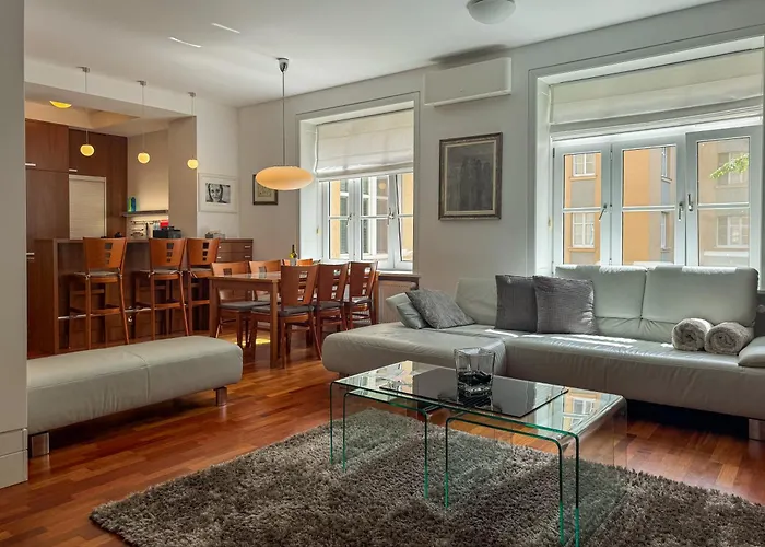 29 Old Town, 2 Bathrooms, Ac, Quiet Bratislava