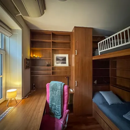 Appartamento 29 Old Town, 2 Bathrooms, Ac, Quiet *