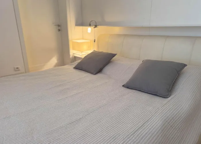 29 Old Town, 2 Bathrooms, Ac, Quiet Apartmán Bratislava