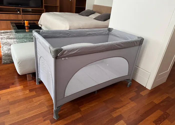 29 Old Town, 2 Bathrooms, Ac, Quiet * Bratislava