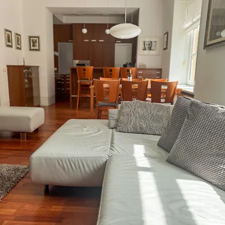 29 Old Town, 2 Bathrooms, Ac, Quiet *